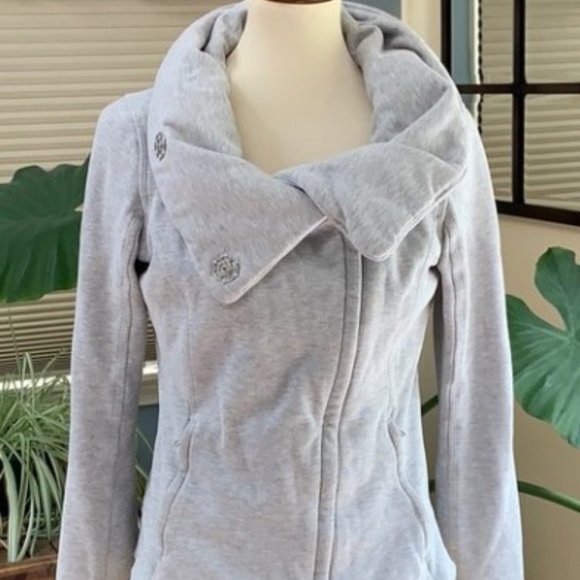 Luluelemon Snap Collar sweatshirt - Picture 1 of 5